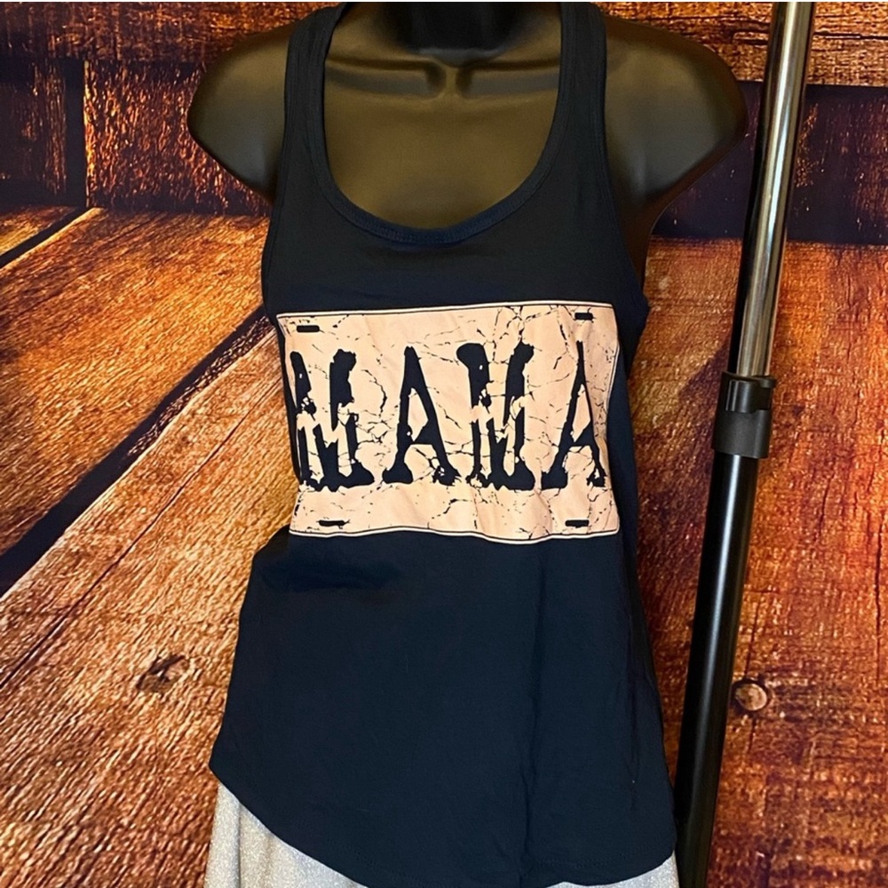 🎀 Host Pick 🎀 “Mama” Tank Top